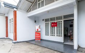 Reddoorz Syariah Near Rsud Cimacan